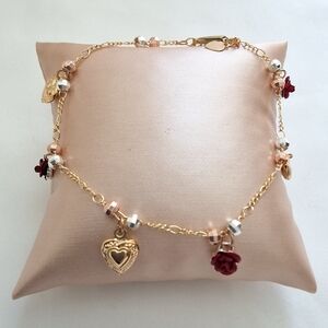 Elegant Gold Heart Charm Bracelet